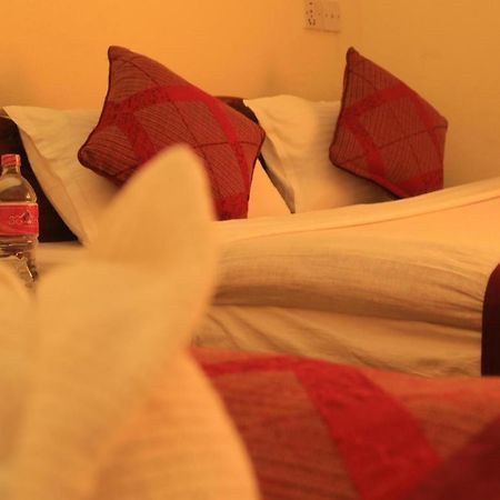 Hotel Royal Image 포카라 외부 사진