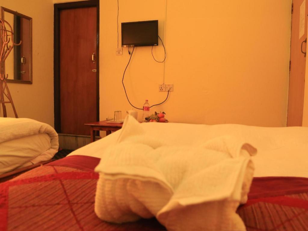 Hotel Royal Image 포카라 외부 사진