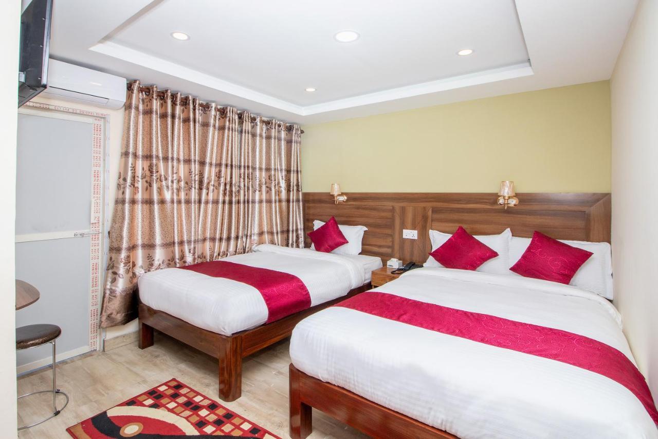 Hotel Royal Image 포카라 외부 사진