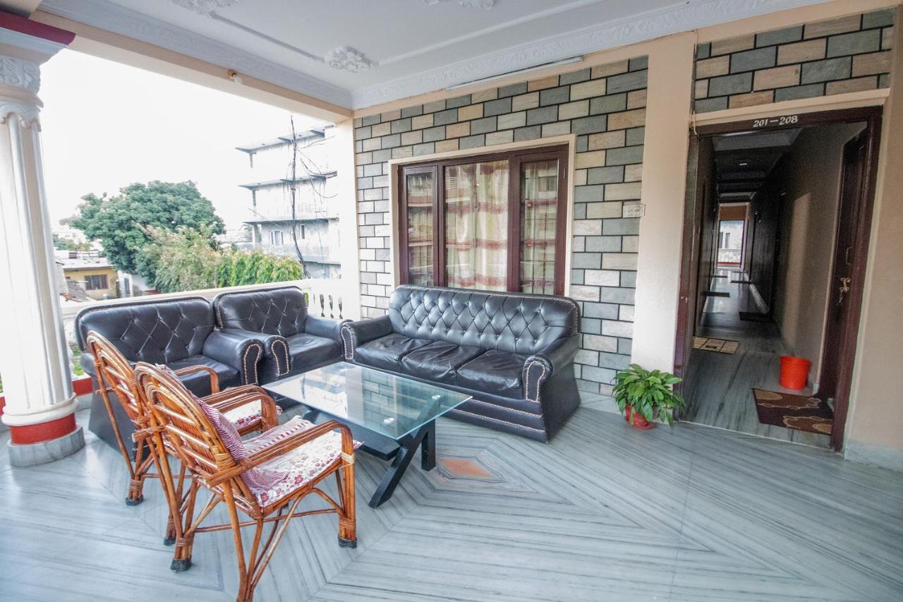 Hotel Royal Image 포카라 외부 사진