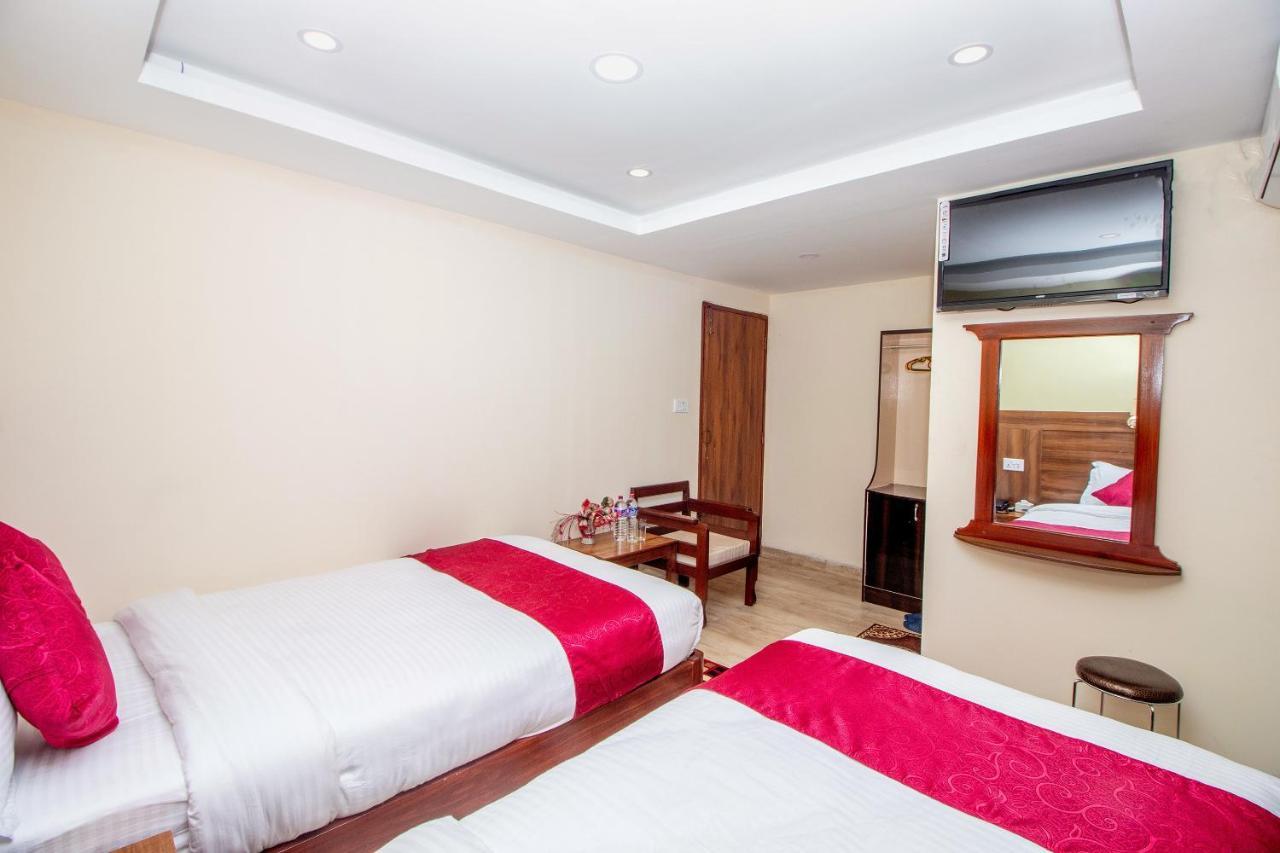 Hotel Royal Image 포카라 외부 사진