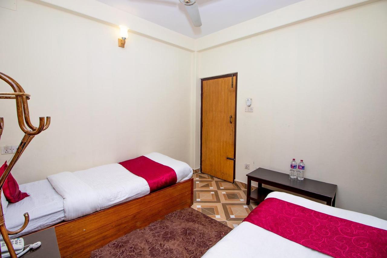 Hotel Royal Image 포카라 외부 사진